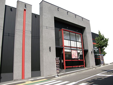チャンピオン白川の店舗外観